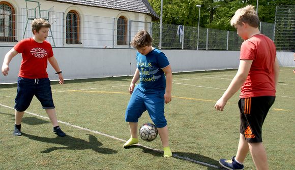 Werkschulheim Felbertal - Privatgymnasium mit AHS-Matura und Lehrabschluss: Freizeitaktivitäten im Werkschulheim Felbertal - Fußball